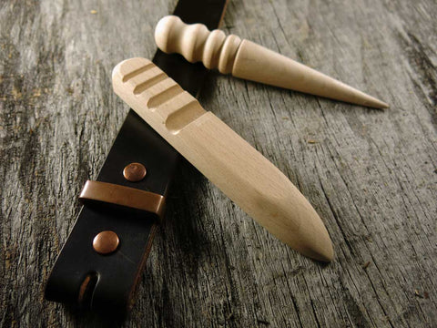 Chicago Screws and Their Role in Leather Crafting